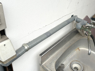 外構工事その他 劣化していた保温材を交換し、見た目もスッキリした配管まわり